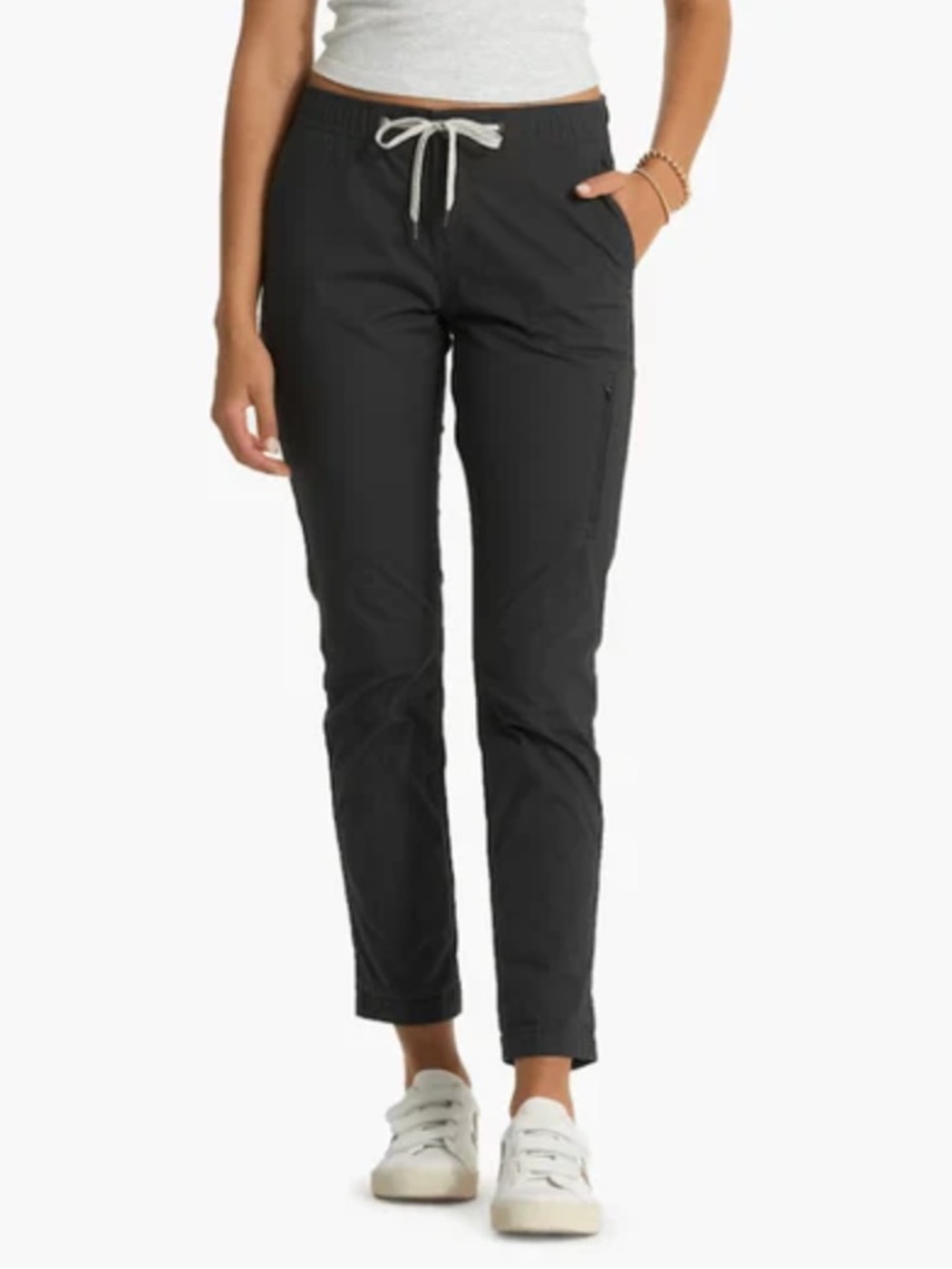 Vuori Straight Leg Drawstring Pants in Black with White Drawcord